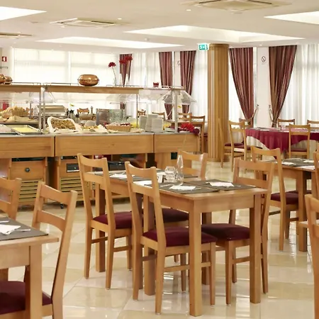 Hotel Coroa De